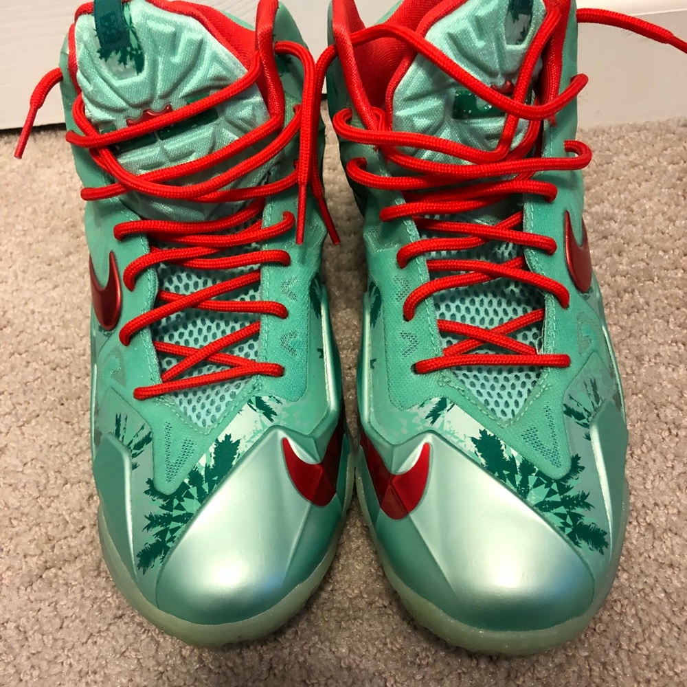 Lebron Christmas sneakers